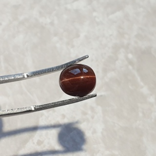 Skapolit kocie oko kaboszon 10x8 mm nr 145