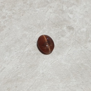 Skapolit kocie oko kaboszon 10x8 mm nr 201
