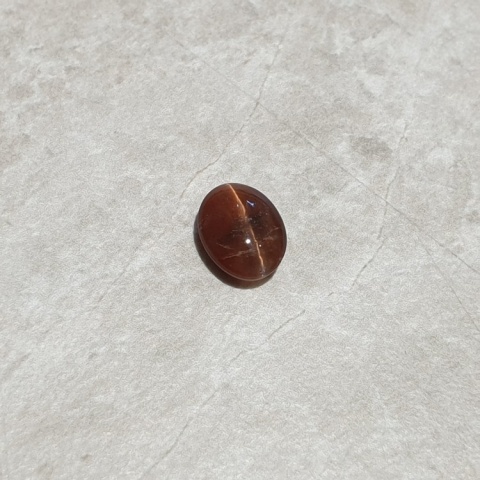 Scapolite cat's eye cabochon 10x8 mm no 201