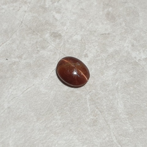 Scapolite cat's eye cabochon 10x8 mm no 222