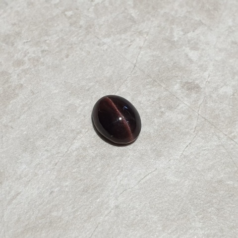 Skapolit kocie oko kaboszon 10x8 mm nr 238
