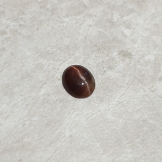 Skapolit kocie oko kaboszon 10x8 mm nr 242