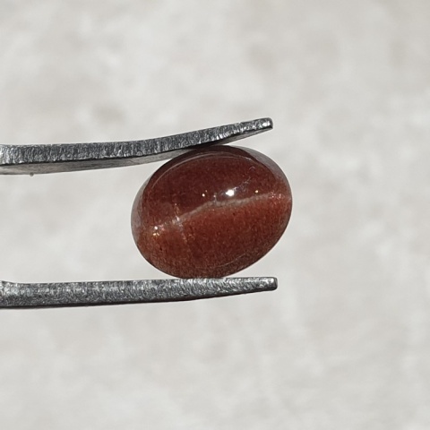 Skapolit kocie oko kaboszon 10x8 mm nr 244