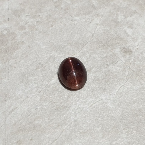 Skapolit kocie oko kaboszon 10x8 mm nr 263