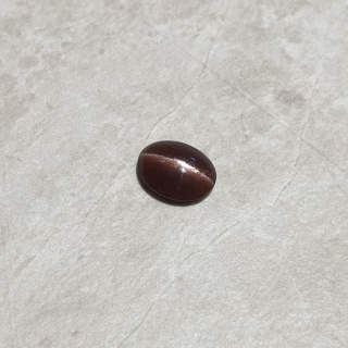 Skapolit kocie oko kaboszon 10x8 mm nr 276