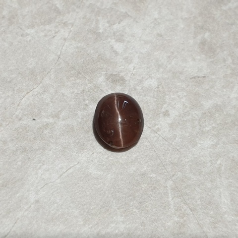 Skapolit kocie oko kaboszon 10x9 mm nr 178