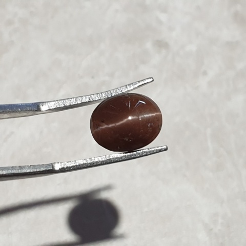 Skapolit kocie oko kaboszon 10x9 mm nr 178