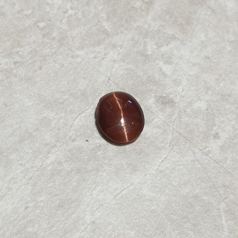 Skapolit kocie oko kaboszon 10x9 mm nr 197