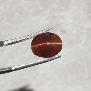 Skapolit kocie oko kaboszon 10x9 mm nr 197