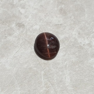 Skapolit kocie oko kaboszon 11x10 mm nr 220