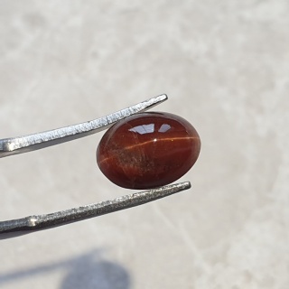 Skapolit kocie oko kaboszon 11x8 mm nr 111