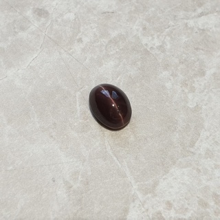 Skapolit kocie oko kaboszon 11x8 mm nr 135