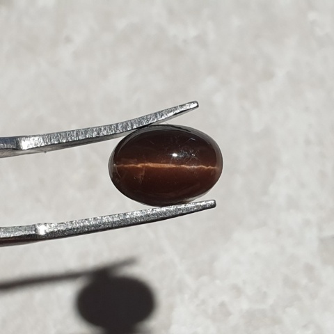 Skapolit kocie oko kaboszon 11x8 mm nr 234