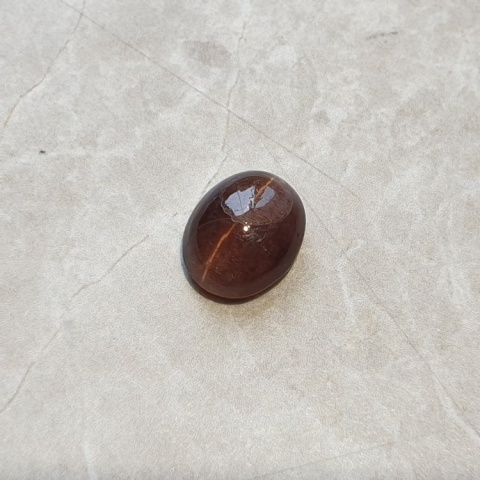 Scapolite cat's eye cabochon 11x9 mm no 106