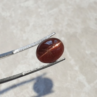 Skapolit kocie oko kaboszon 11x9 mm nr 133