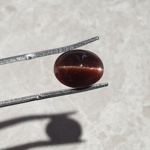 Skapolit kocie oko kaboszon 11x9 mm nr 172