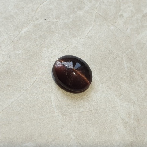 Skapolit kocie oko kaboszon 12x10 mm nr 130