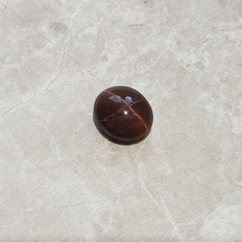 Skapolit kocie oko kaboszon 12x10 mm nr 142
