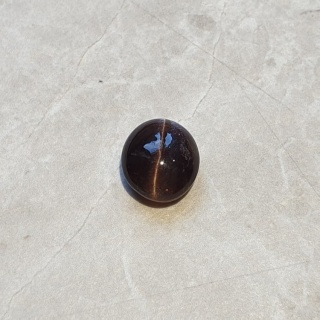 Skapolit kocie oko kaboszon 12x10 mm nr 71