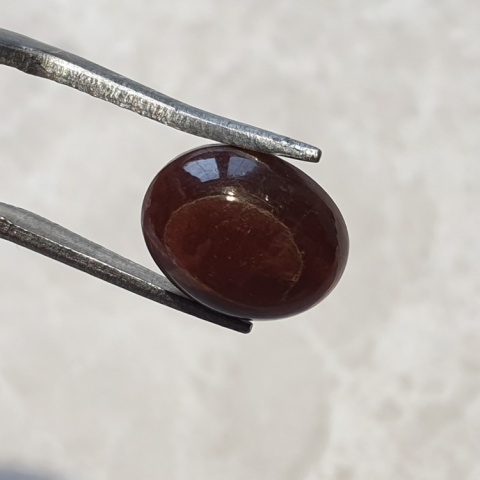Skapolit kocie oko kaboszon 12x10 mm nr 96