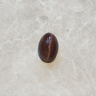 Skapolit kocie oko kaboszon 12x8 mm nr 52