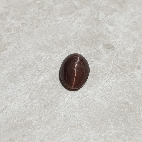 Skapolit kocie oko kaboszon 12x9 mm nr 230