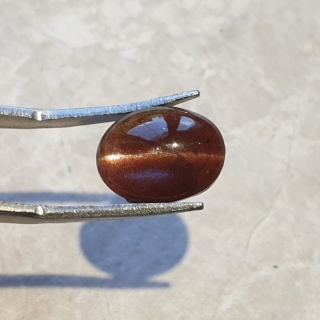 Skapolit kocie oko kaboszon 13x10 mm nr 32