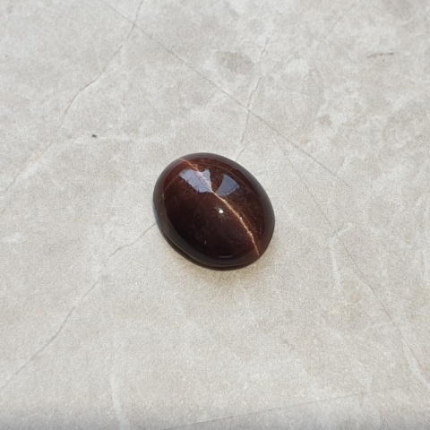 Skapolit kocie oko kaboszon 13x11 mm nr 90