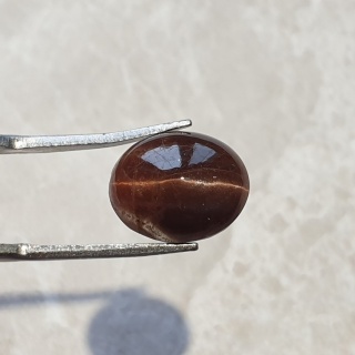 Skapolit kocie oko kaboszon 13x11 mm nr 90
