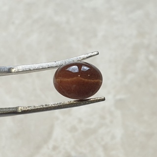 Skapolit kocie oko kaboszon 9x7 mm nr 160