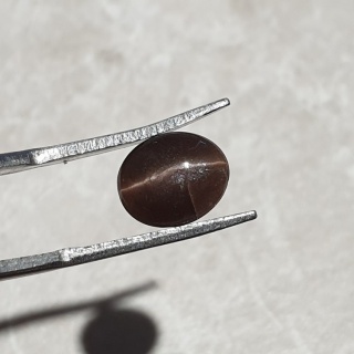 Skapolit kocie oko kaboszon 9x8 mm nr 268