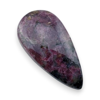 Eudialit kaboszon 28x14 mm nr 91