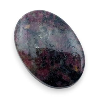 Eudialit kaboszon 28x20 mm nr 1