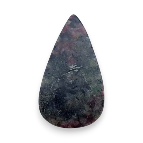 Eudialyte cabochon 29x16 mm no 88