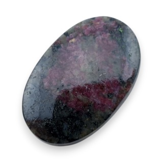 Eudialit kaboszon 30x19 mm nr 25