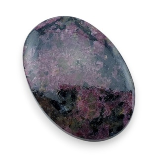 Eudialit kaboszon 30x21 mm nr 29