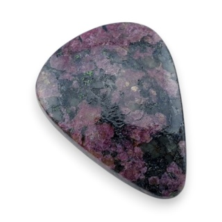 Eudialit kaboszon 30x22 mm nr 27