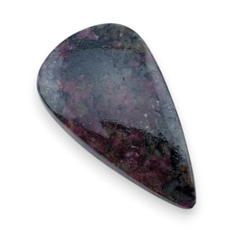 Eudialit kaboszon 31x18 mm nr 26