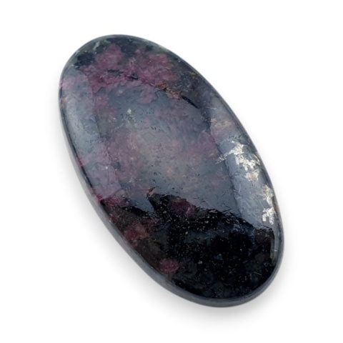 Eudialit kaboszon 32x18 mm nr 45