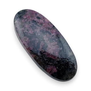 Eudialit kaboszon 33x15 mm nr 60