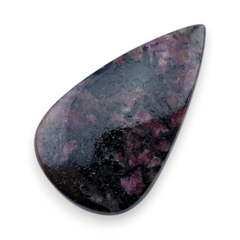Eudialit kaboszon 33x19 mm nr 76