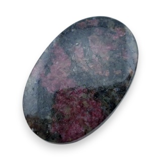 Eudialyte cabochon 34x22 mm no 12