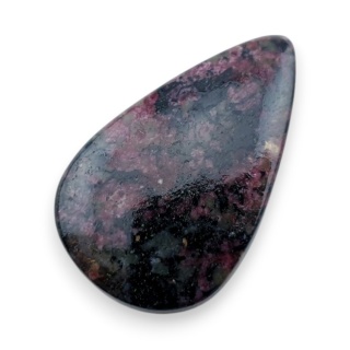 Eudialyte cabochon 35x21 mm no 11