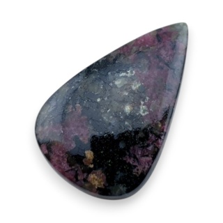 Eudialyte cabochon 35x22 mm no 3