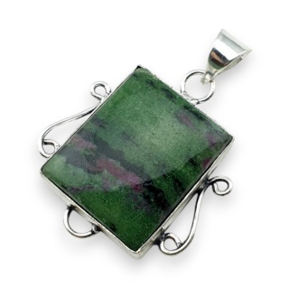 Rubin w zoisycie zawieszka 26x22 mm nr 56