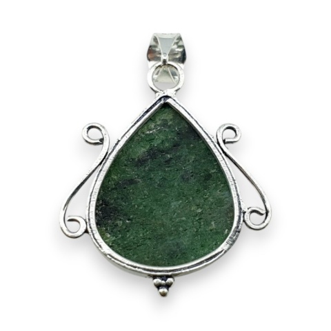 Rubin w zoisycie zawieszka 27x23 mm nr 30