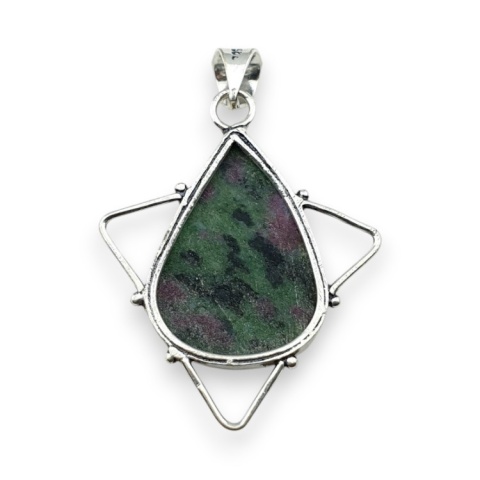 Rubin w zoisycie zawieszka 29x21 mm nr 63