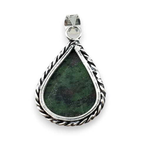 Rubin w zoisycie zawieszka 29x25 mm nr 48