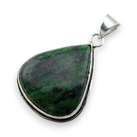 Rubin w zoisycie zawieszka 32x28 mm nr 61