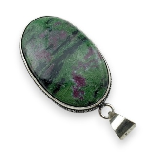 Rubin w zoisycie zawieszka 35x23 mm nr 38